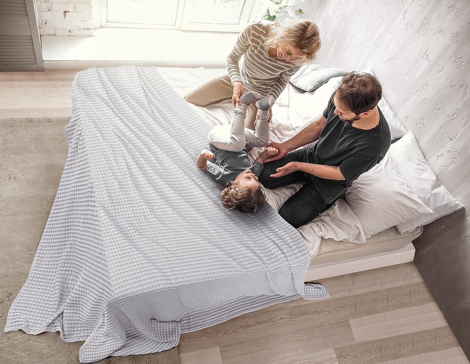 image:imageUtopia Bedding 100 Baumwolle Waffeldecke Kuschedecke 300 GSM Anthrazitgrau 274 x 228 cm weiche leichte atmungsaktive tagesdecke Sofa amp Couch berwurf fr alle JahreszeitenSilber