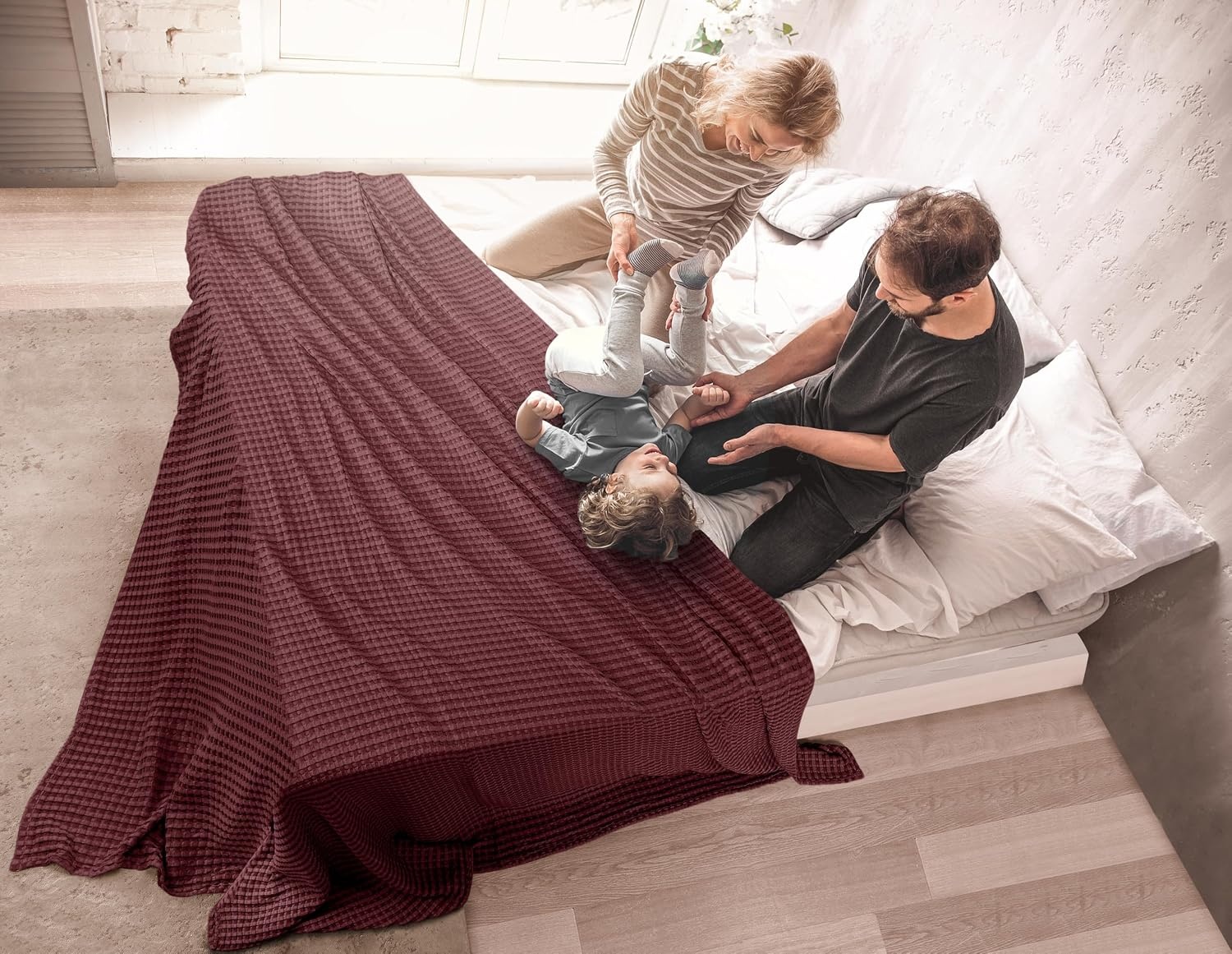 image:imageUtopia Bedding 100 Baumwolle Waffeldecke Kuschedecke 300 GSM Anthrazitgrau 274 x 228 cm weiche leichte atmungsaktive tagesdecke Sofa amp Couch berwurf fr alle JahreszeitenBurgund