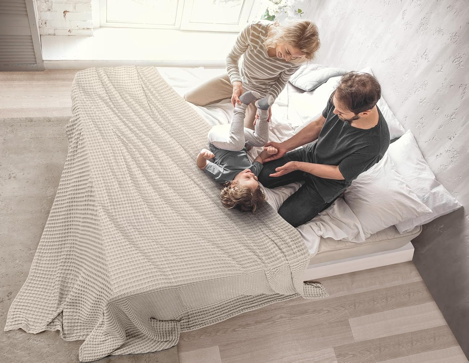 image:imageUtopia Bedding 100 Baumwolle Waffeldecke Kuschedecke 300 GSM Anthrazitgrau 274 x 228 cm weiche leichte atmungsaktive tagesdecke Sofa amp Couch berwurf fr alle JahreszeitenKhaki