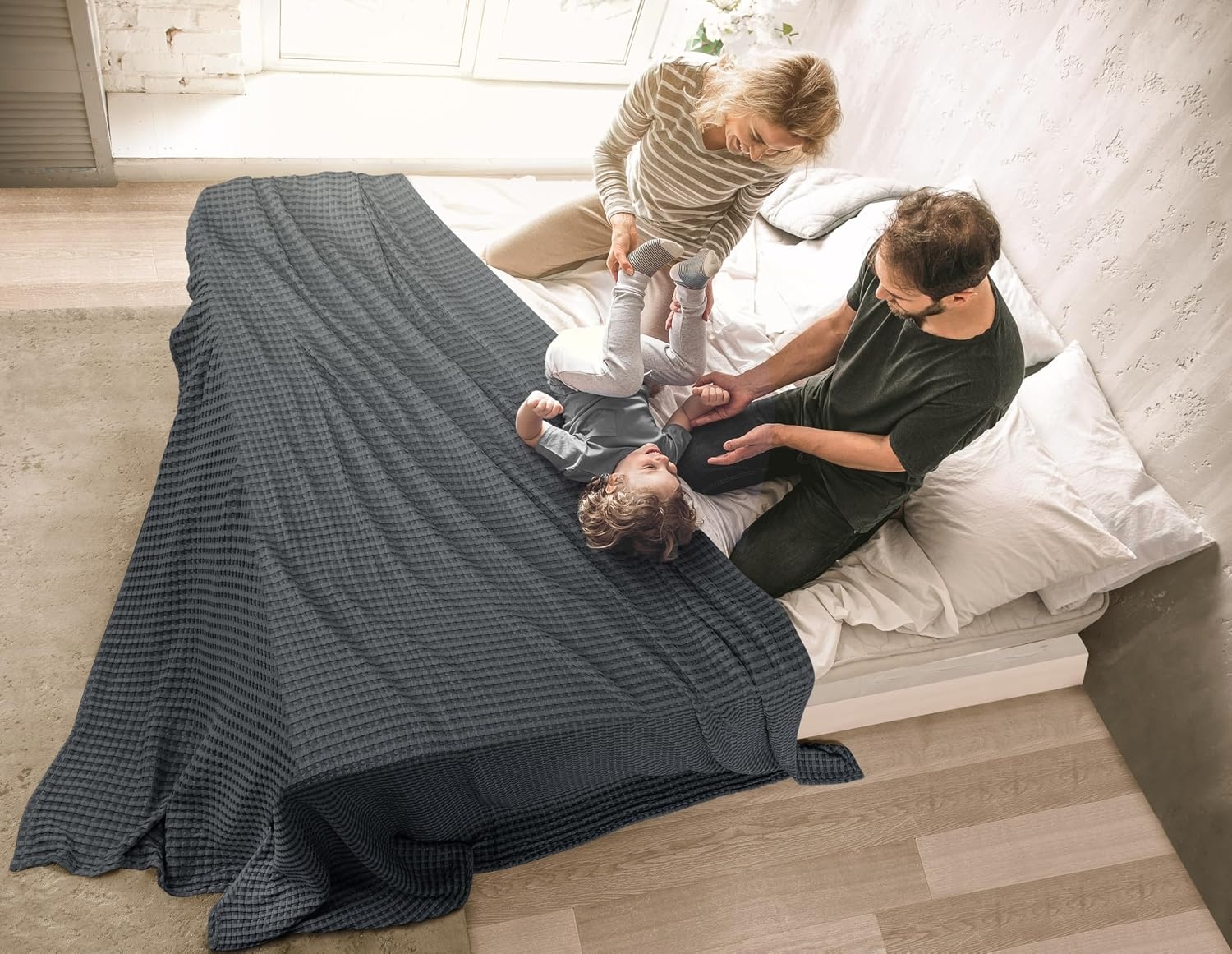 image:imageUtopia Bedding 100 Baumwolle Waffeldecke Kuschedecke 300 GSM Anthrazitgrau 274 x 228 cm weiche leichte atmungsaktive tagesdecke Sofa amp Couch berwurf fr alle JahreszeitenAnthrazitgrau