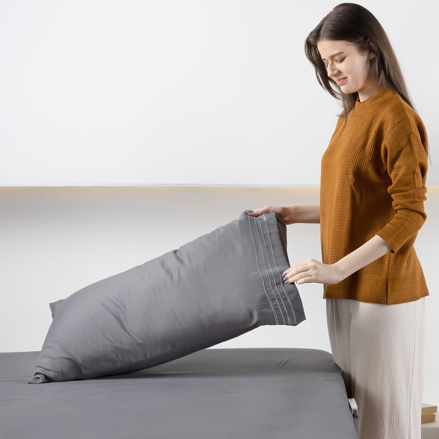 image:imageUtopia Bedding Bettlaken Set 3 Teilige Schwarz Polyester Mikrofaser OekoTex Zertifiziert Spannbettlaken 90x190 Bettlaken 167x243 1 Bestickten Kissenbezug 50x75Grau
