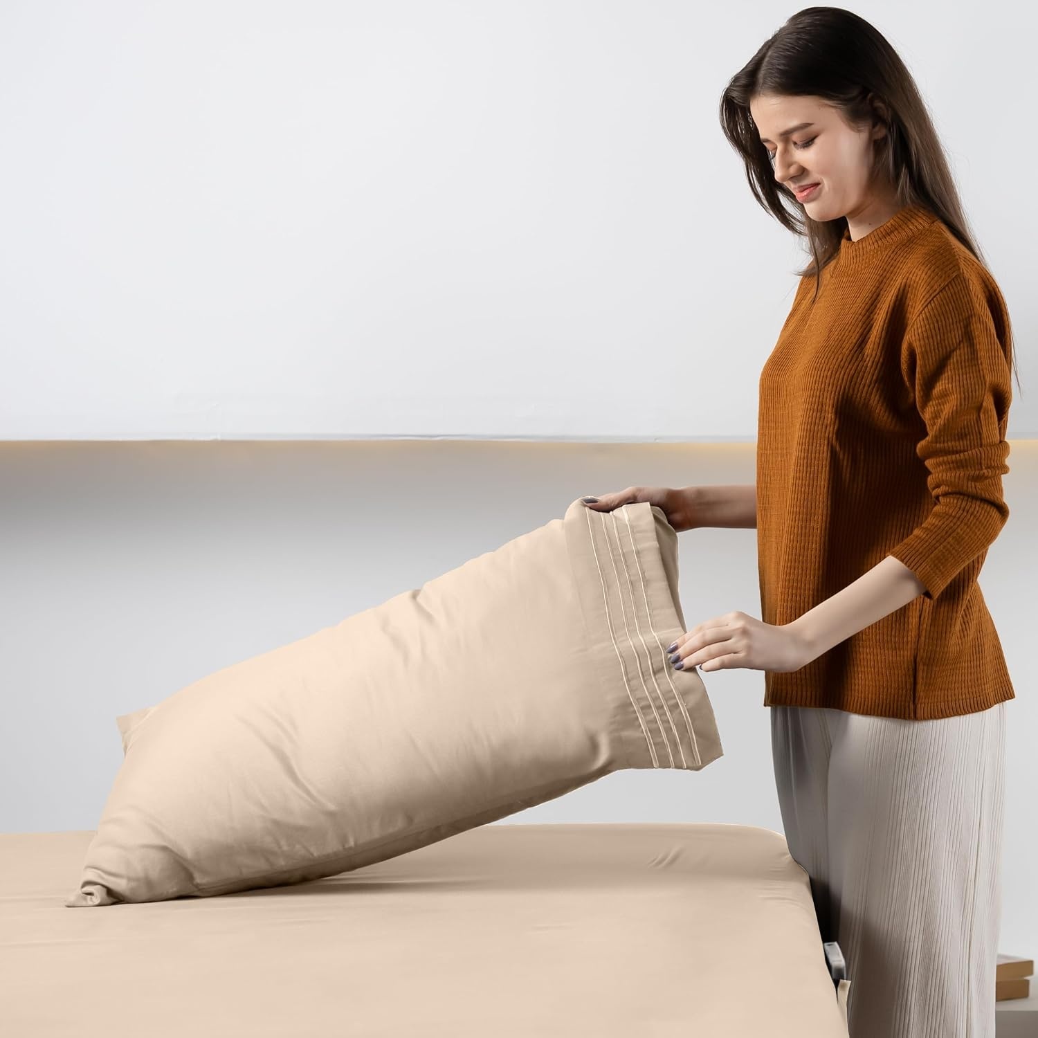 image:imageUtopia Bedding Bettlaken Set 3 Teilige Schwarz Polyester Mikrofaser OekoTex Zertifiziert Spannbettlaken 90x190 Bettlaken 167x243 1 Bestickten Kissenbezug 50x75Beige