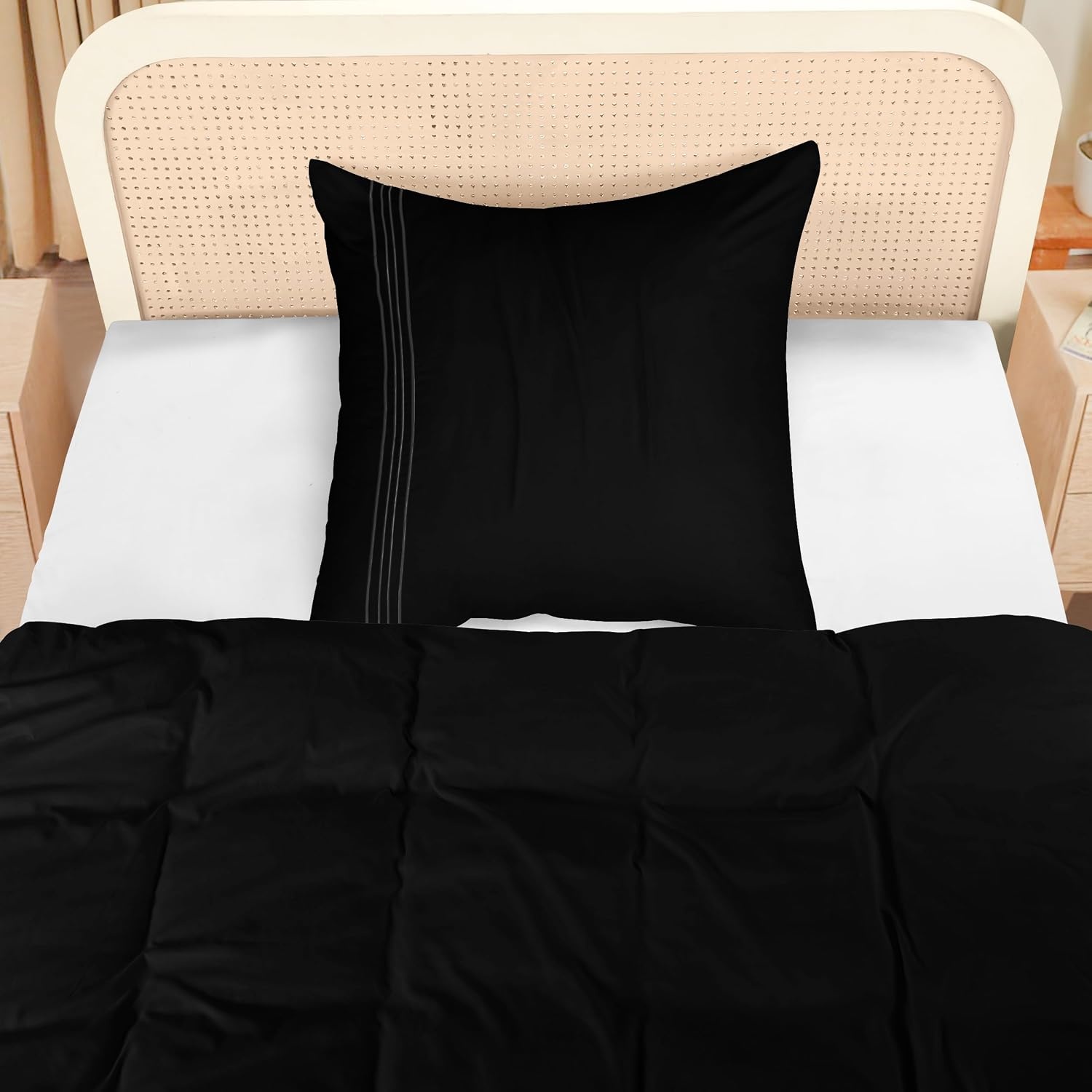 image:imageUtopia Bedding Bettwsche 220x240 Set Mikrofaser Bettbezug 240x220 cm 2 Bestickte Kissenbezge 65x65 cm SchwarzSchwarz