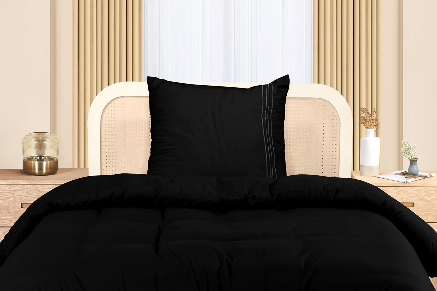 image:imageUtopia Bedding Bettwsche 220x240 Set Mikrofaser Bettbezug 240x220 cm 2 Bestickte Kissenbezge 65x65 cm SchwarzSchwarz