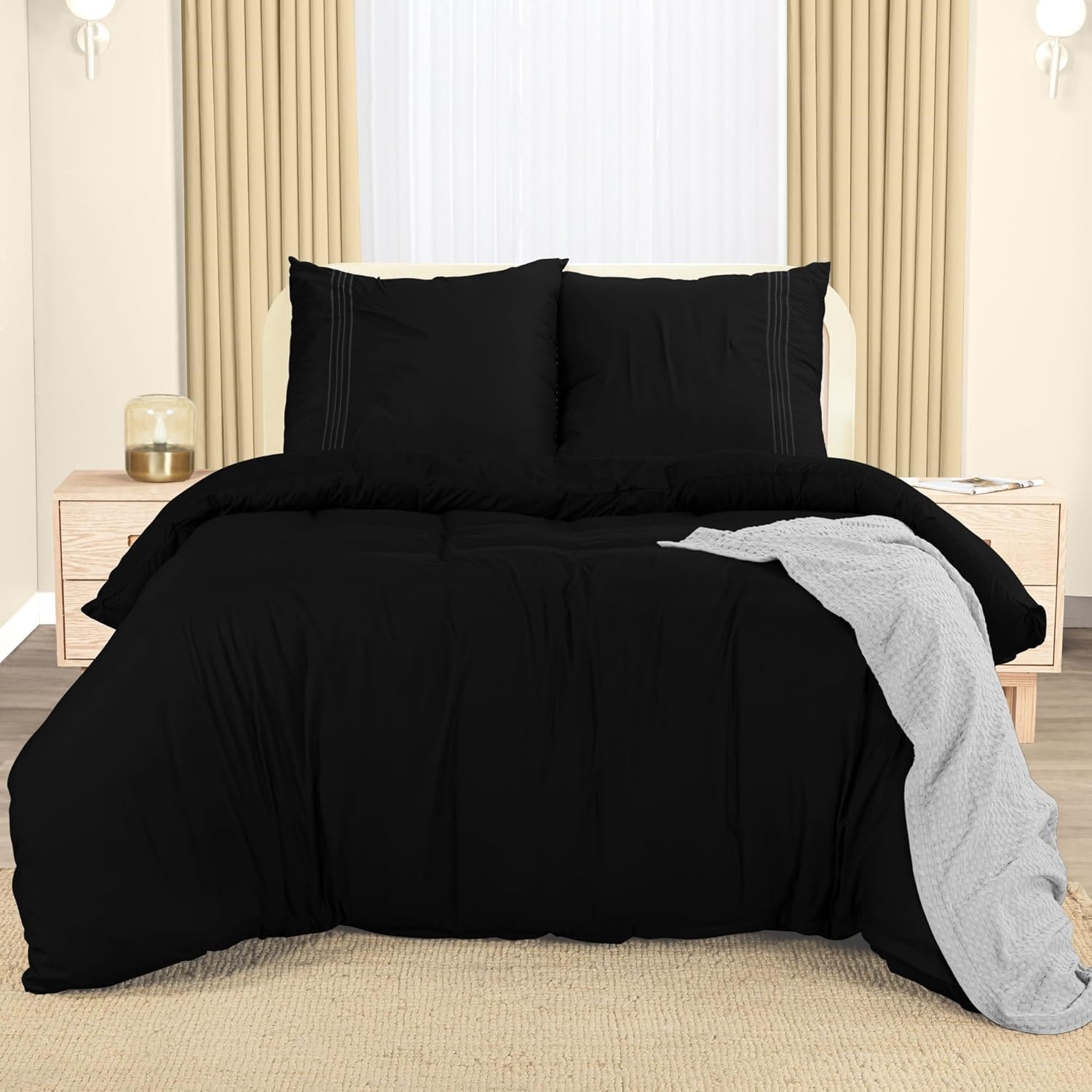 image:imageUtopia Bedding Bettwsche 220x240 Set Mikrofaser Bettbezug 240x220 cm 2 Bestickte Kissenbezge 65x65 cm SchwarzSchwarz