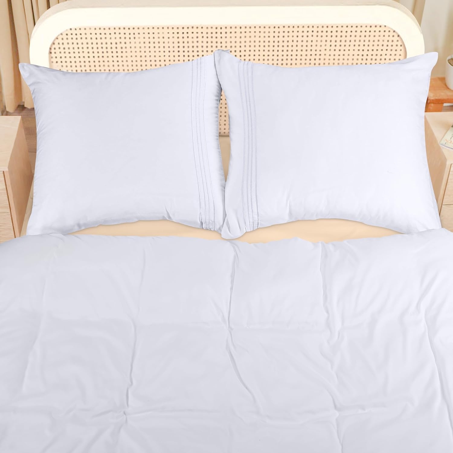 image:imageUtopia Bedding Bettwsche 220x240 Set Mikrofaser Bettbezug 240x220 cm 2 Bestickte Kissenbezge 65x65 cm SchwarzWei
