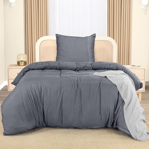 Utopia Bedding Bettwäsche 220×240 Set – Mikrofaser Bettbezug 240×220 cm + 2 Bestickte Kissenbezüge 65×65 cm – Schwarz(Grau)